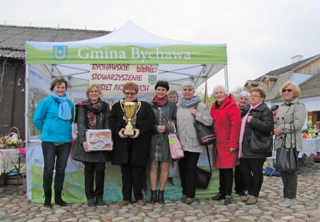 Bychawskie Towarzystwo Regionalne i Bychawskie Stowarzyszenie Kobiet Aktywnych nagrodzone!