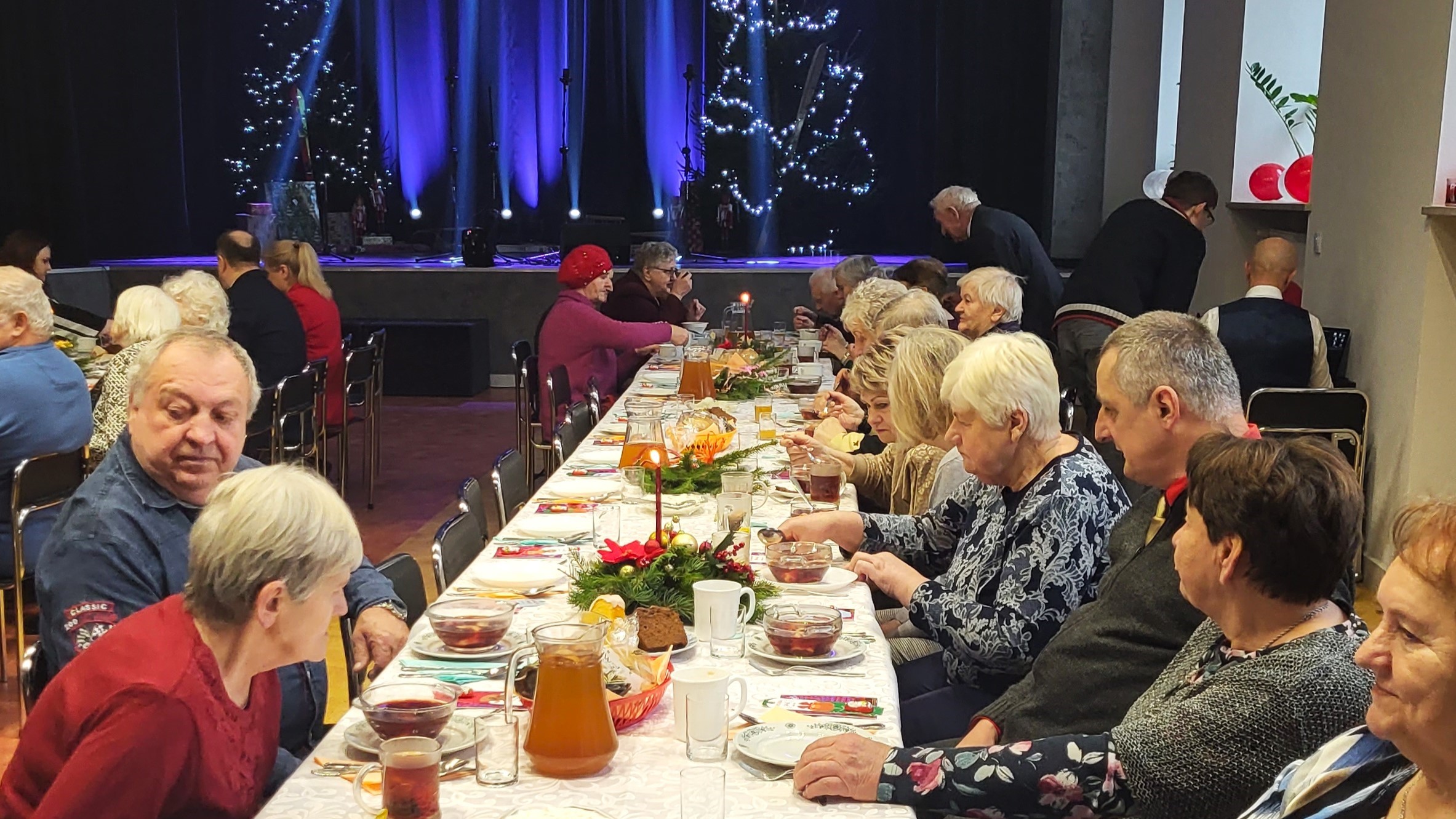 Bychawska Wigilia Seniorów – tradycyjne smaki i radość wspólnoty!
